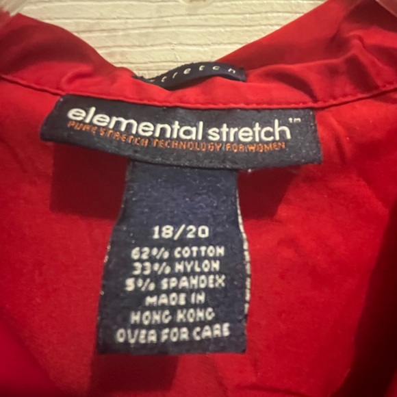 A red ladies blouse - Picture 2 of 4